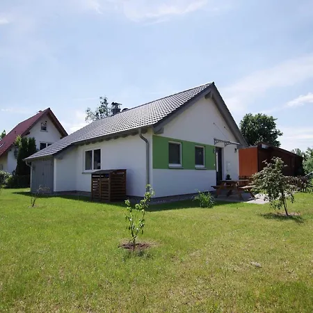 Ferienhaus レヒリン