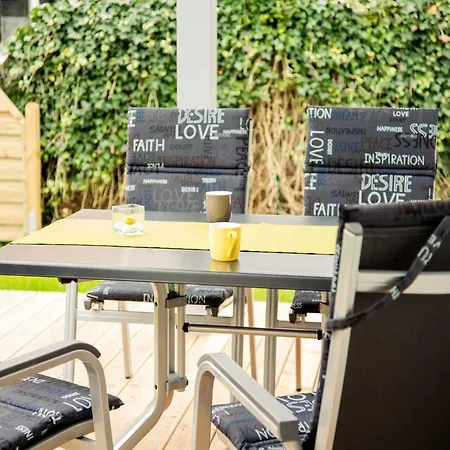 度假居 Ferienhaus 雷希林